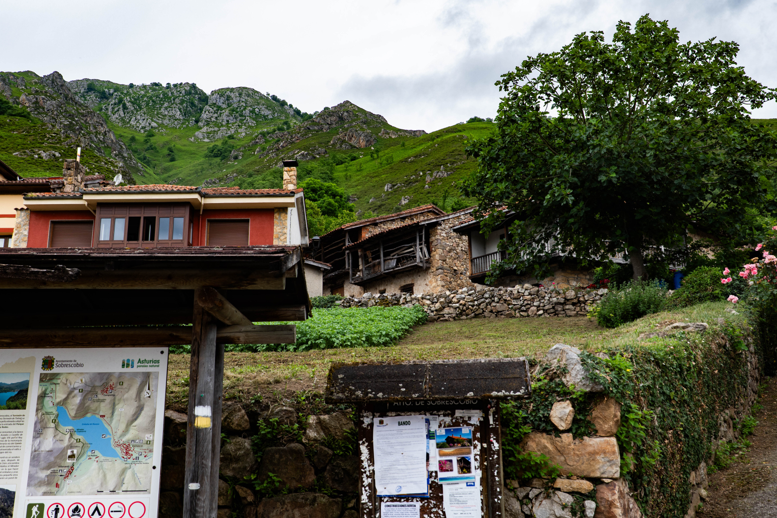 casas--chalets en sobrescobio · lugar-villamorei-105 35000€