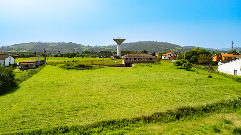VENTA DE PARCELA EDIFICABLE EN ARGÜERO