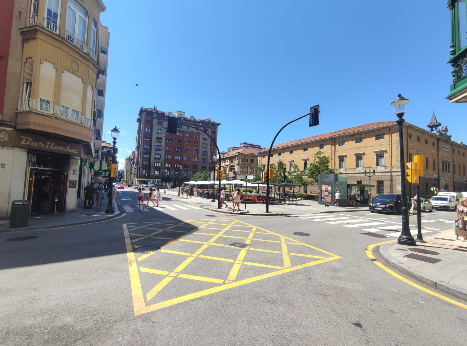 locales-comerciales en gijon · calle-san-bernardo-40 227000€