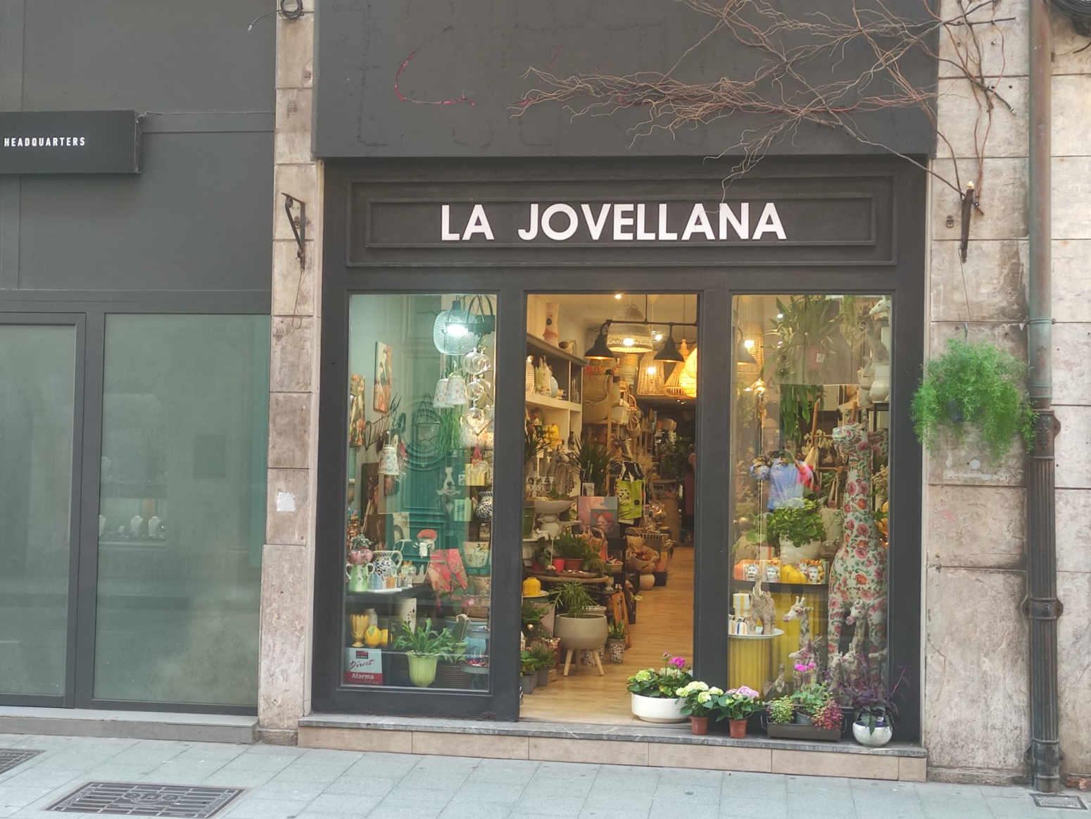locales-comerciales en gijon · calle-san-bernardo-40 227000€