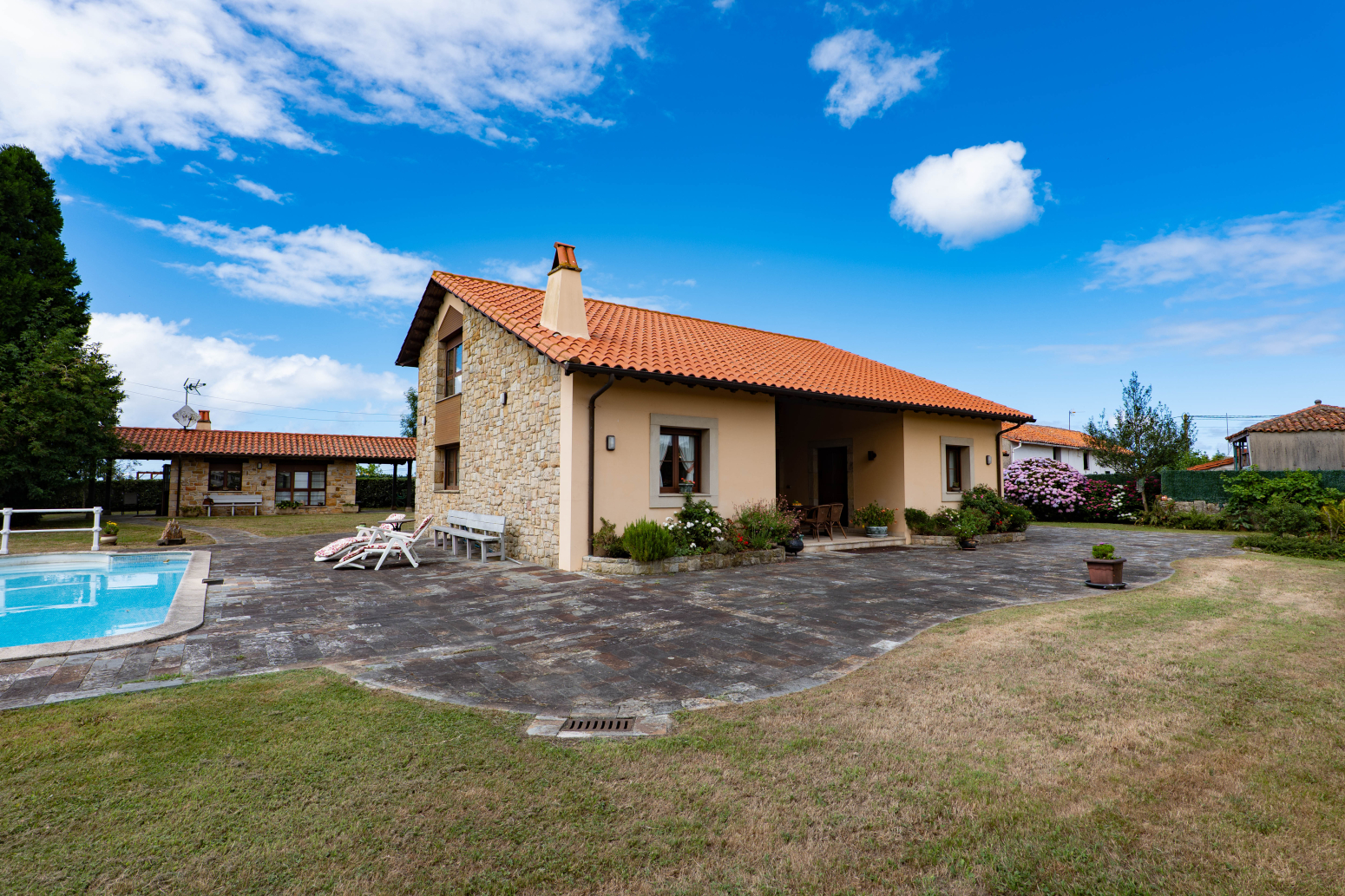 casas--chalets en carenes · barrio-de-silva-13 595000€