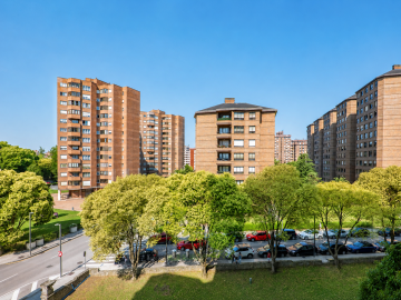 VENTA VIVIENDA 4 DORMITORIOS, GARAJE,  166 M2 CONSTRUIDOS CL EZCURDIA 137 GIJON PLAYA  635.000 €