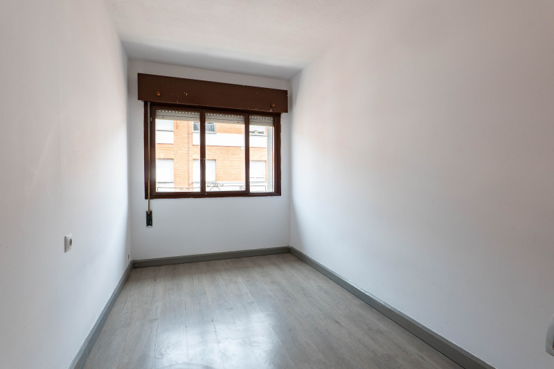 VENTA PISO AMPLIO y LUMINOSO EN EL CORAZÓN DEL LLANO
