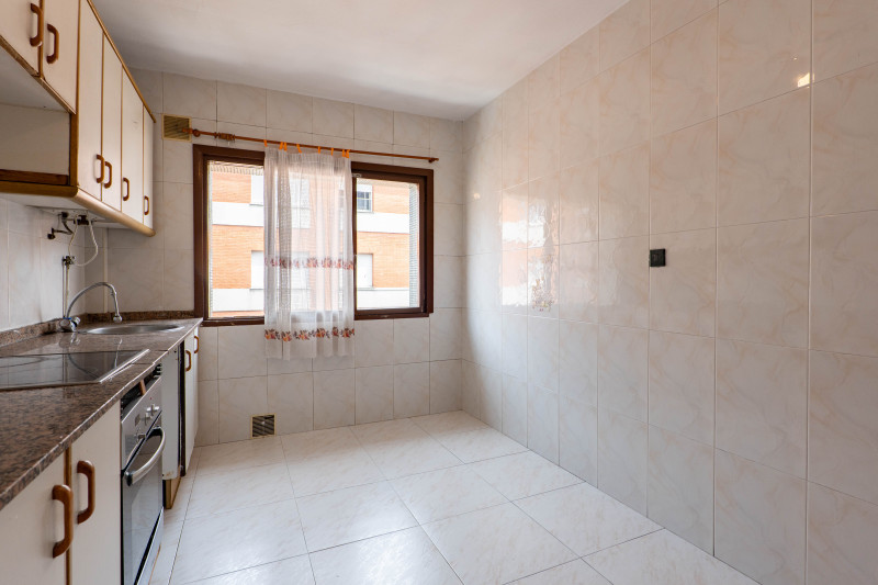 VENTA PISO AMPLIO y LUMINOSO EN EL CORAZÓN DEL LLANO