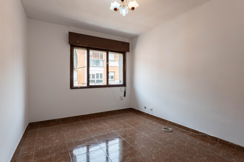 VENTA PISO AMPLIO y LUMINOSO EN EL CORAZÓN DEL LLANO