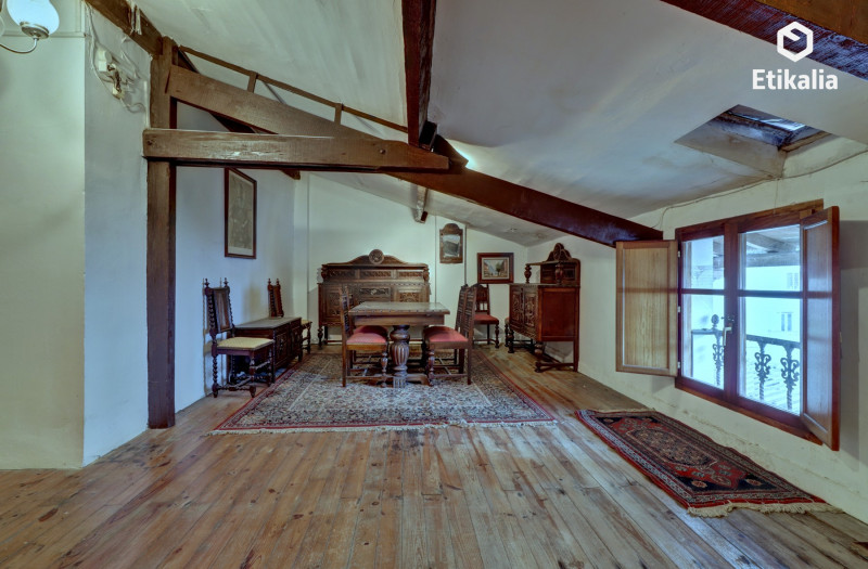 Description