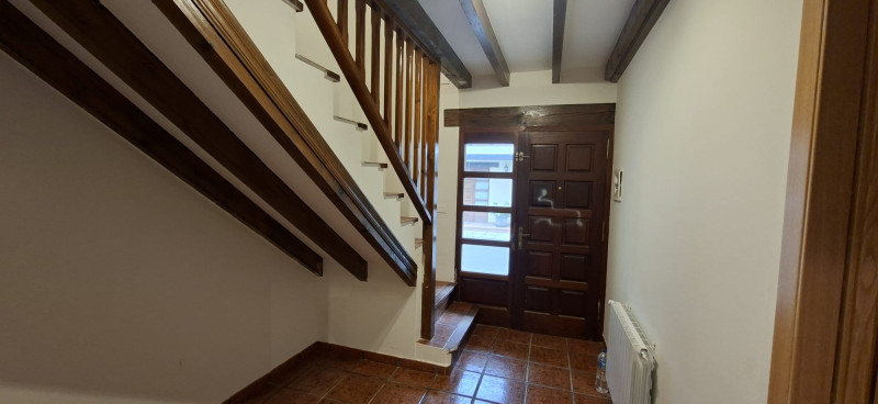 VIVIENDA EN CABEZON DE LA SAL