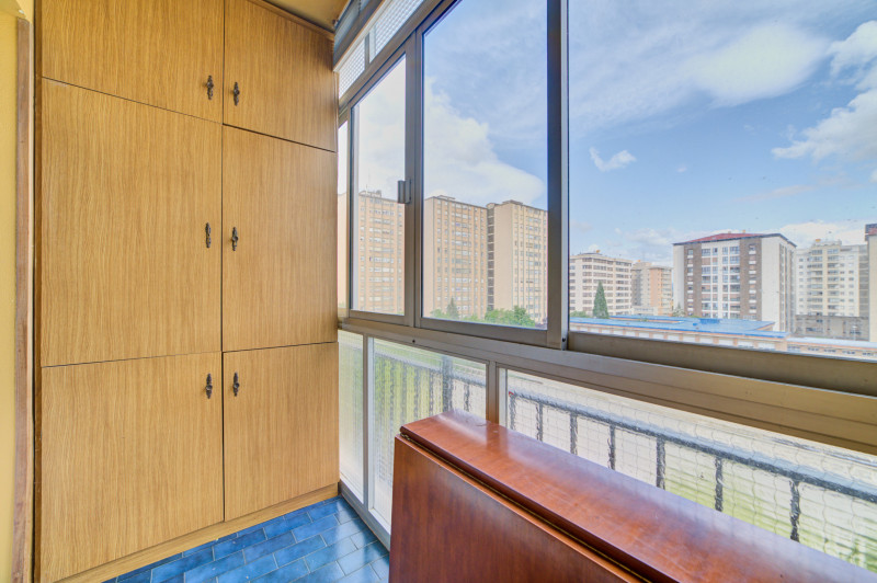 Pisos en Venta en Barañain con 3 habitaciones, Plaza de los Olmos  2. Barañain