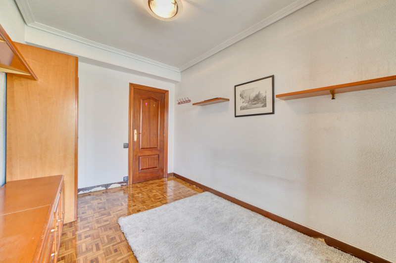 Pisos en Venta en Barañain con 3 habitaciones, Plaza de los Olmos  2. Barañain