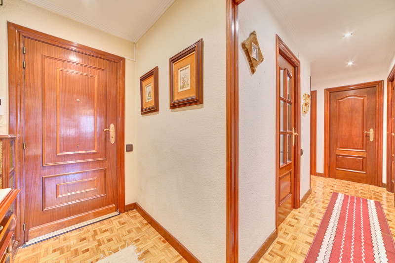 Pisos en Venta en Barañain con 3 habitaciones, Plaza de los Olmos  2. Barañain