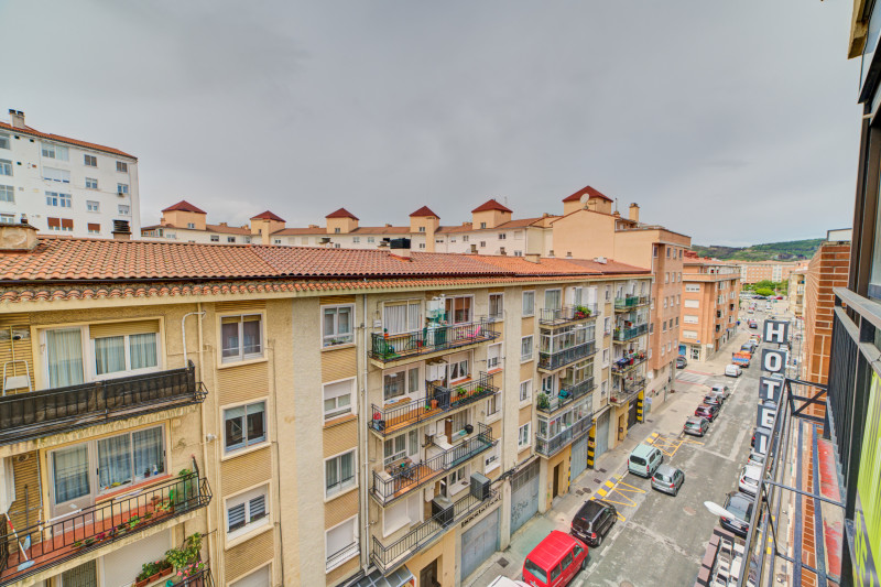 Pisos en Venta en Burlada-Burlata con 4 habitaciones, MAYOR, 33