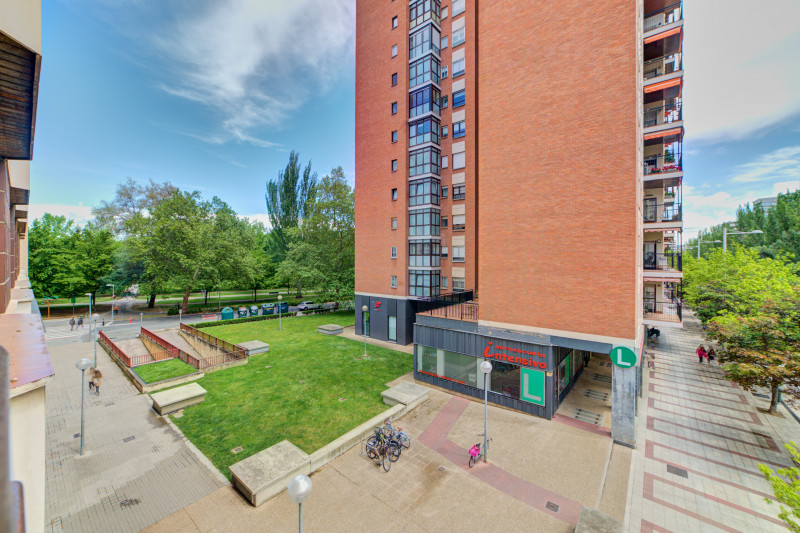 Pisos en Venta en Pamplona-Iruña en zona Iturrama con 4 habitaciones, sancho el fuerte 18 . Pamplona-Iruña