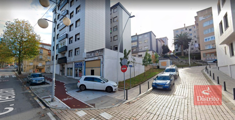 Plaza de garaje con trastero en venta en Tetuán