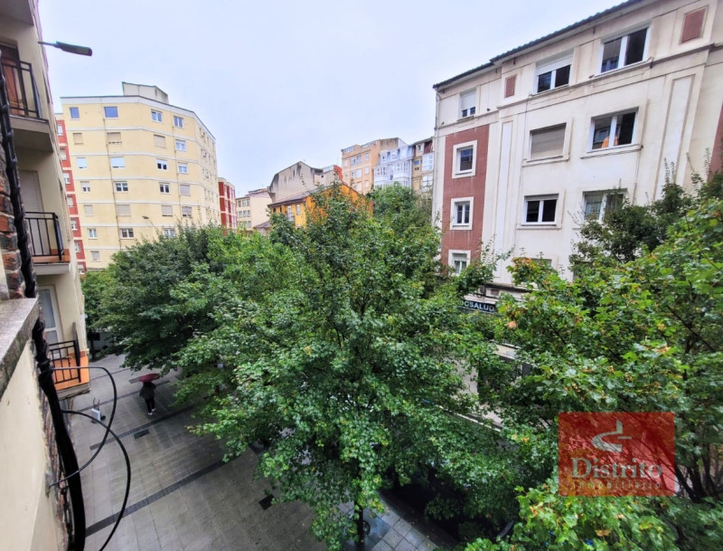 Piso de 4 habitaciones en Santa Lucía