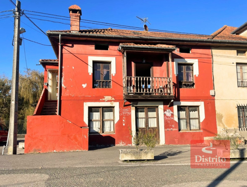 Adosado con 872 m² de terreno en Güemes