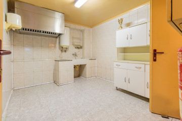 Locales-Venta-Burlada-Burlata-1025518-Foto-5-Carrousel