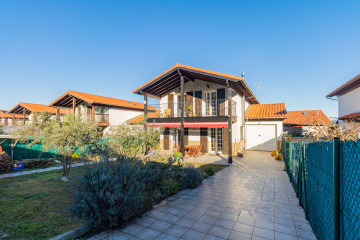 Casas o chalets-Venta-Ayegui-1039748-Foto-0-Carrousel