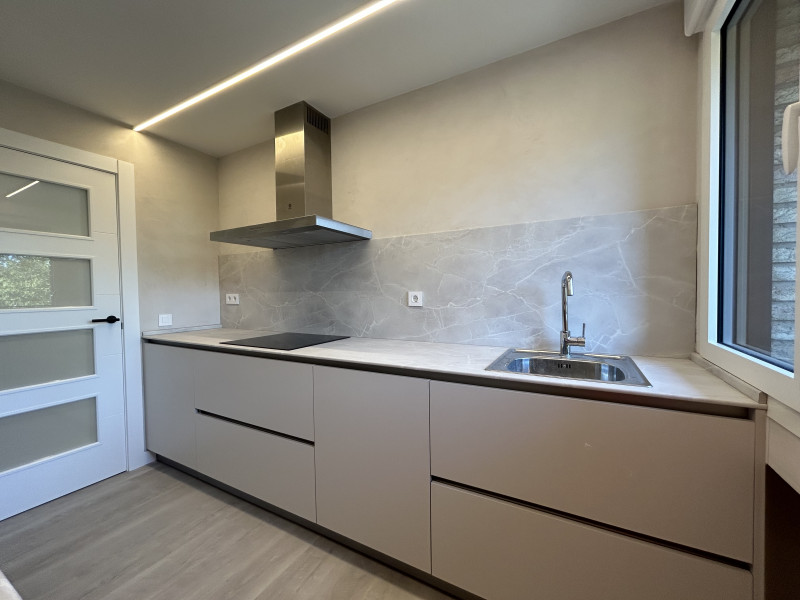 Pisos en Alquiler en Pamplona-Iruña en zona Iturrama con 3 habitaciones, Av. de Sancho el Fuerte, 27