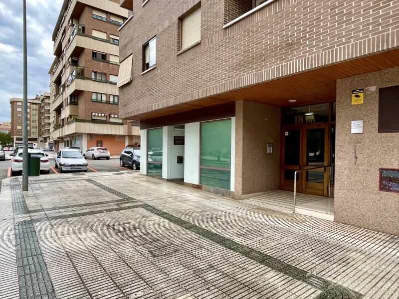 Pisos en Venta en Pamplona-Iruña en zona Iturrama con 3 habitaciones, San Juan Bosco, 18 bis