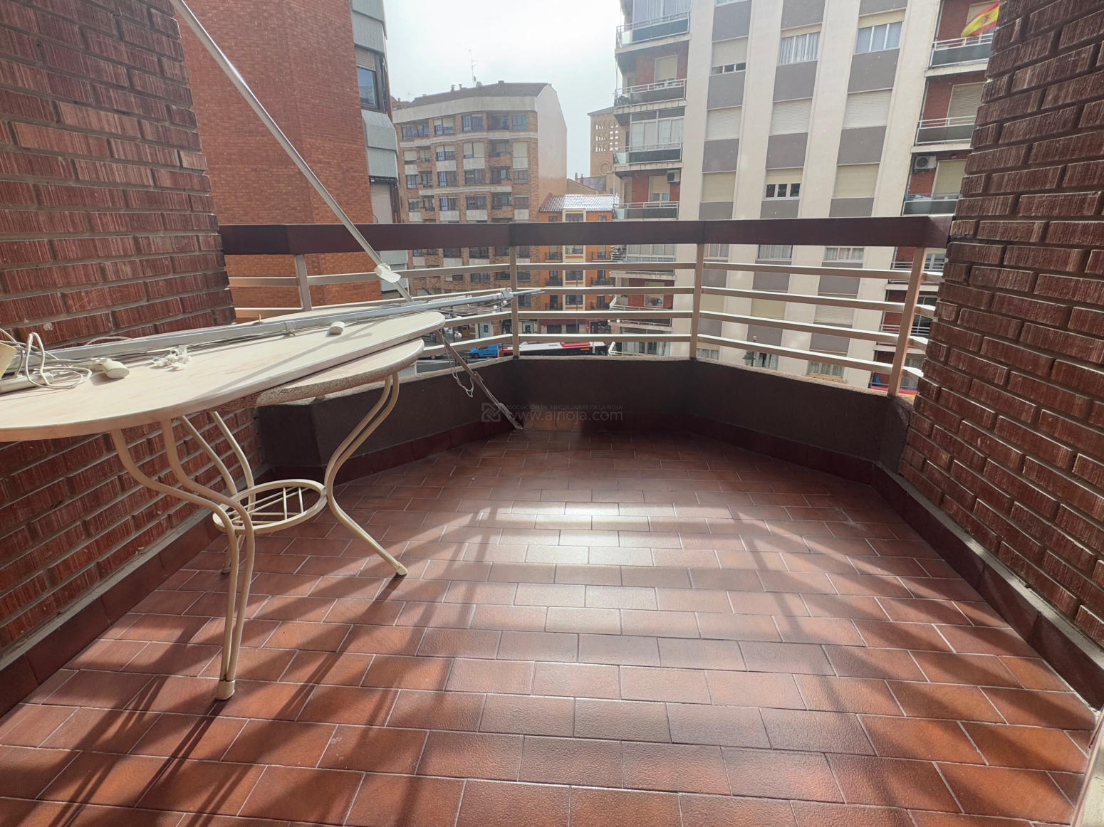 Pisos-Venta-LogroÃ±o-1504931-Foto-2