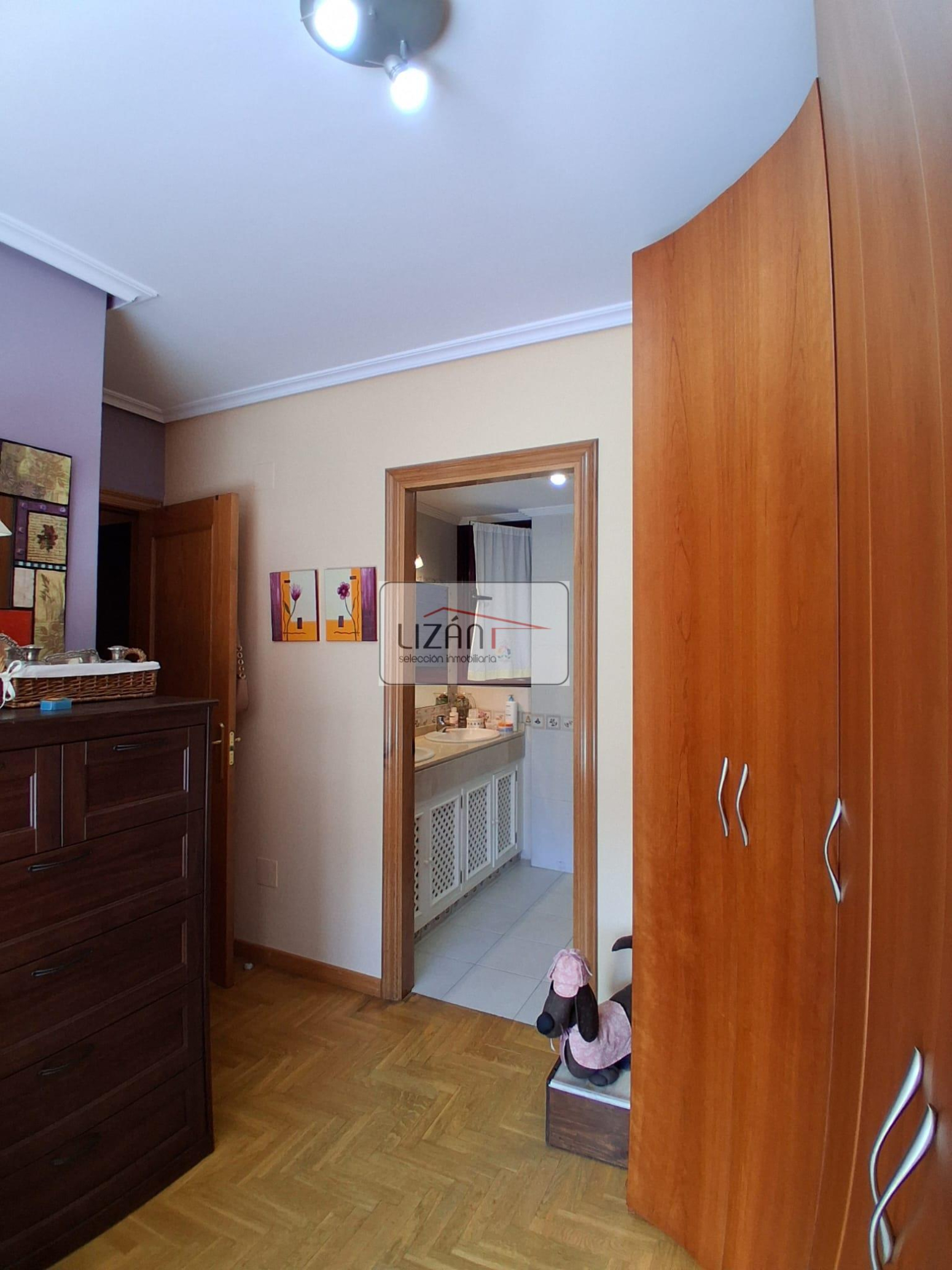 Pisos-Venta-Oviedo-1660135-Foto-8