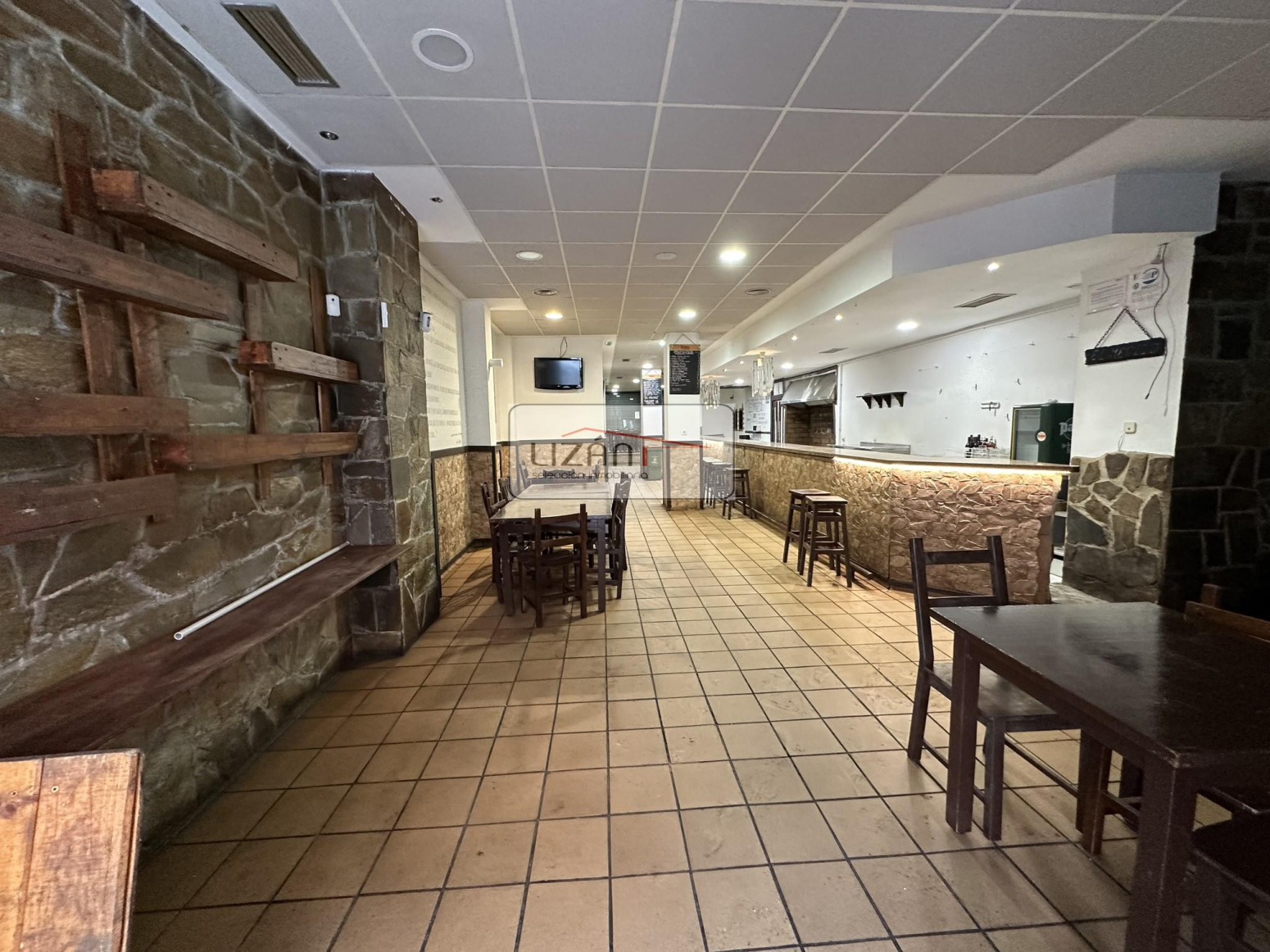 Locales-Venta-Oviedo-306210-Foto-2