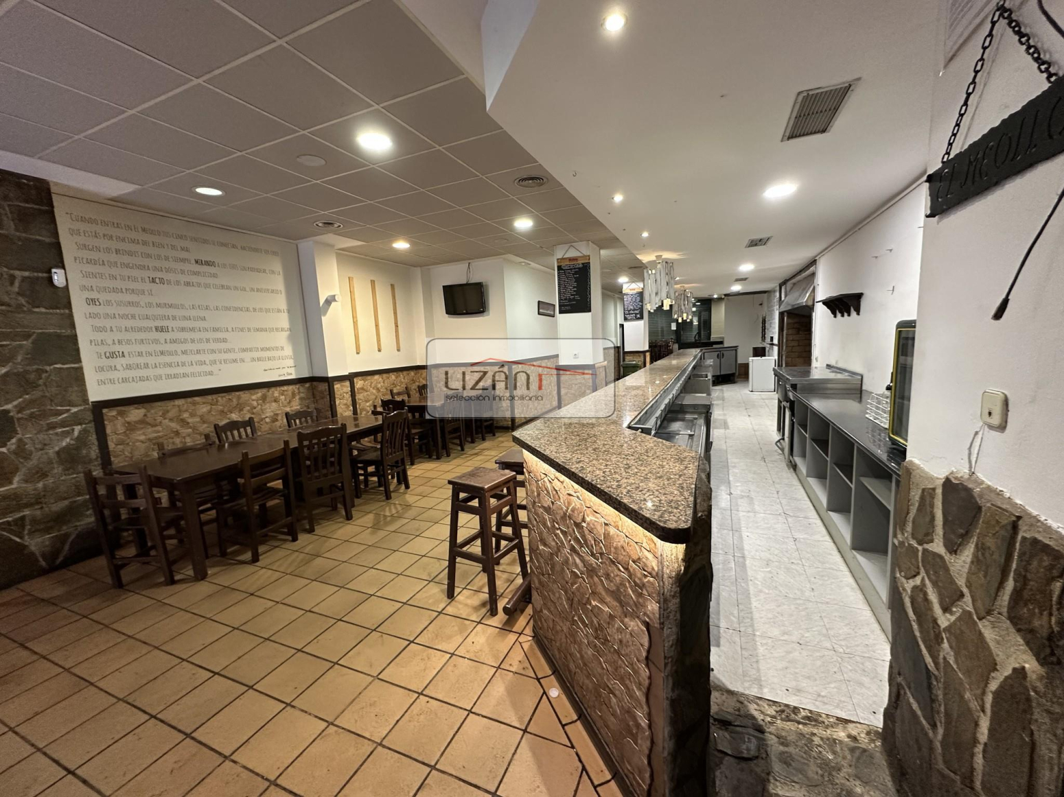 Locales-Venta-Oviedo-306210-Foto-1
