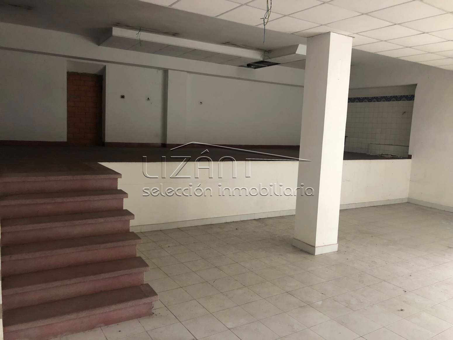 Locales-Venta-Oviedo-307791-Foto-2