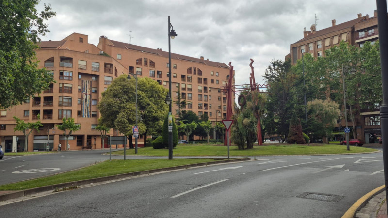 PISO EN VENTA DUQUES DE NAJERA . PISO EN VENTA DUQUES DE NAJERA .