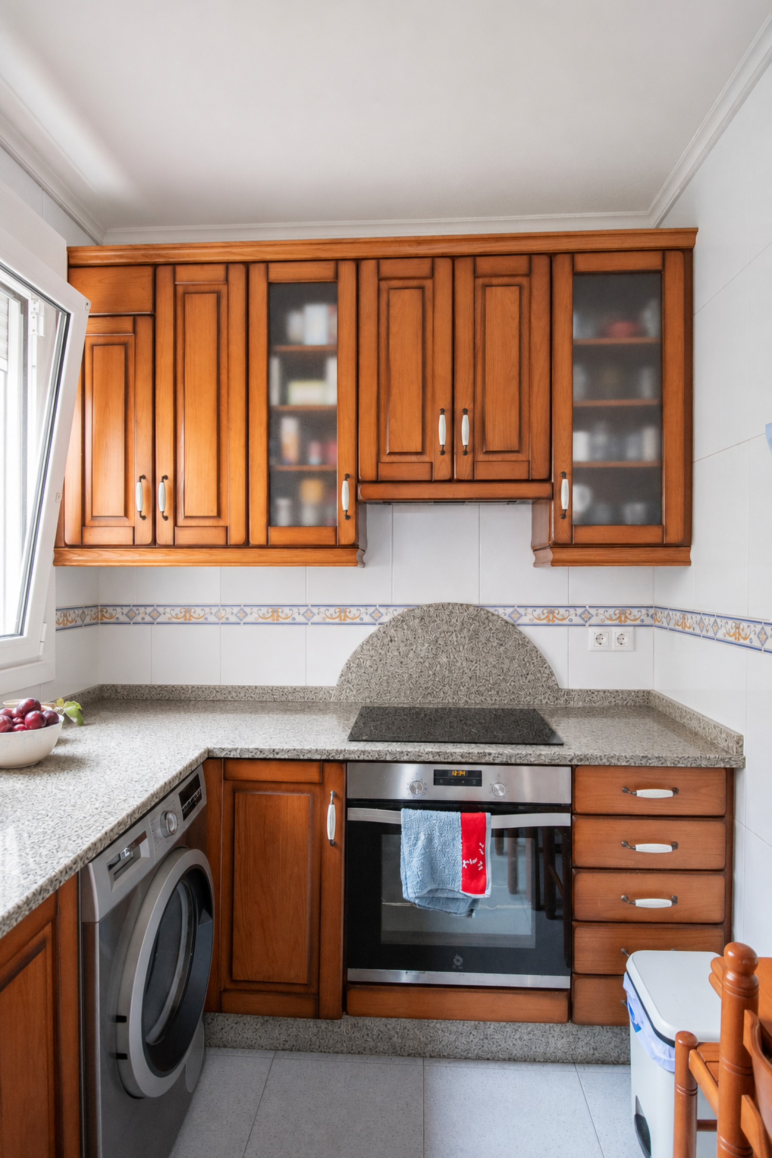 Venta de piso adoptado de  tres dormitorios con vistas a la Ría de  Ribadesella.