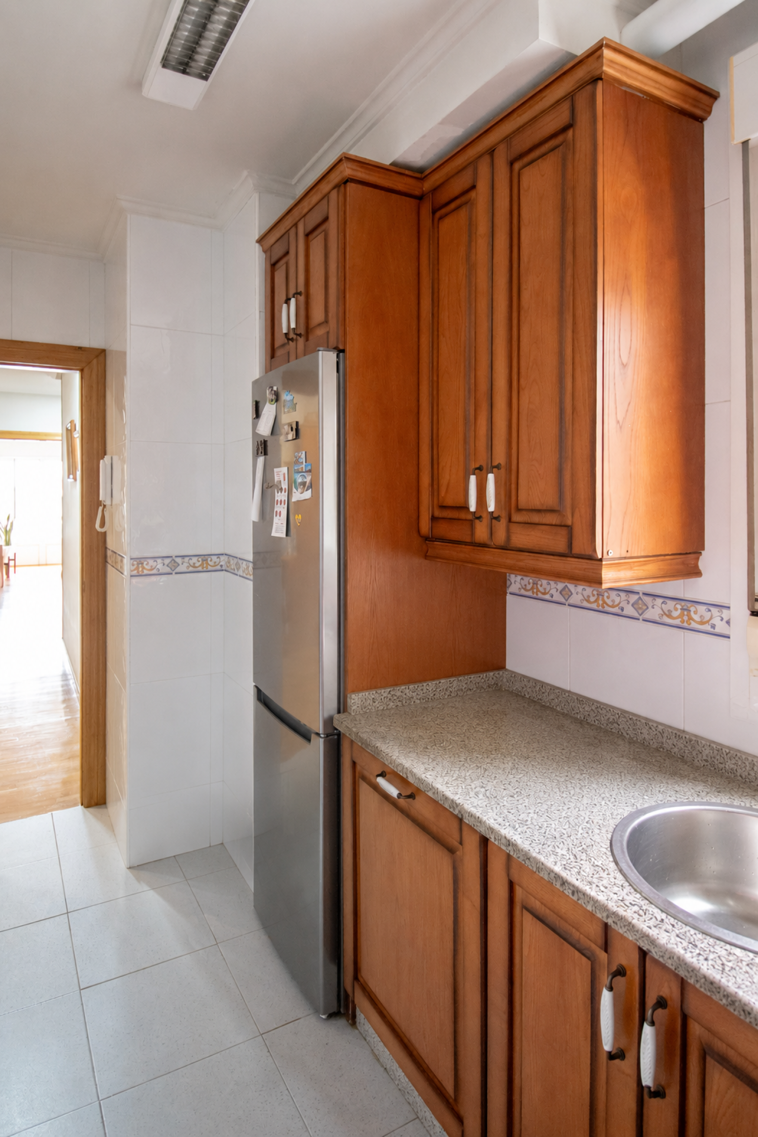 Venta de piso adoptado de  tres dormitorios con vistas a la Ría de  Ribadesella.