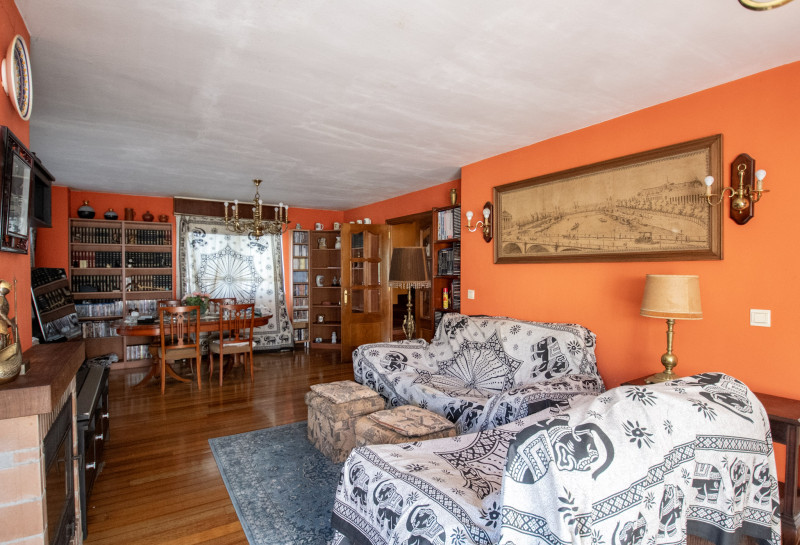 Venta de casa independiente en el centro del casco urbano de Villaviciosa-Asturias