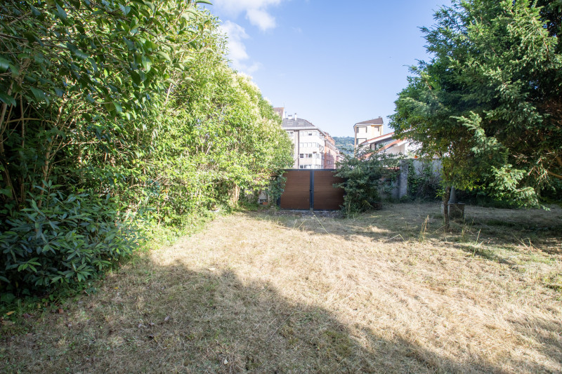 Venta de casa independiente en el centro del casco urbano de Villaviciosa-Asturias