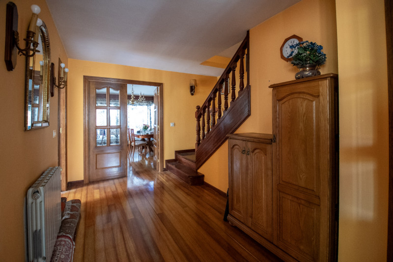 Venta de casa independiente en el centro del casco urbano de Villaviciosa-Asturias