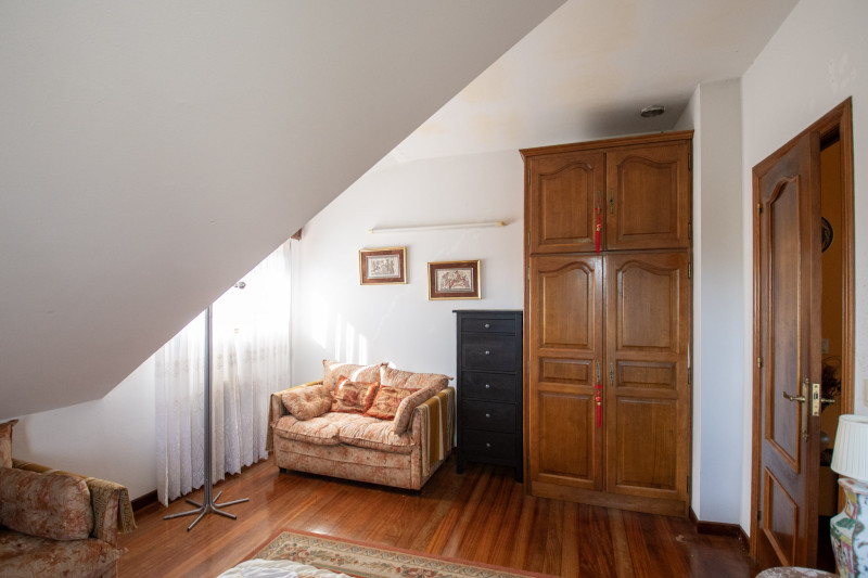 Venta de casa independiente en el centro del casco urbano de Villaviciosa-Asturias