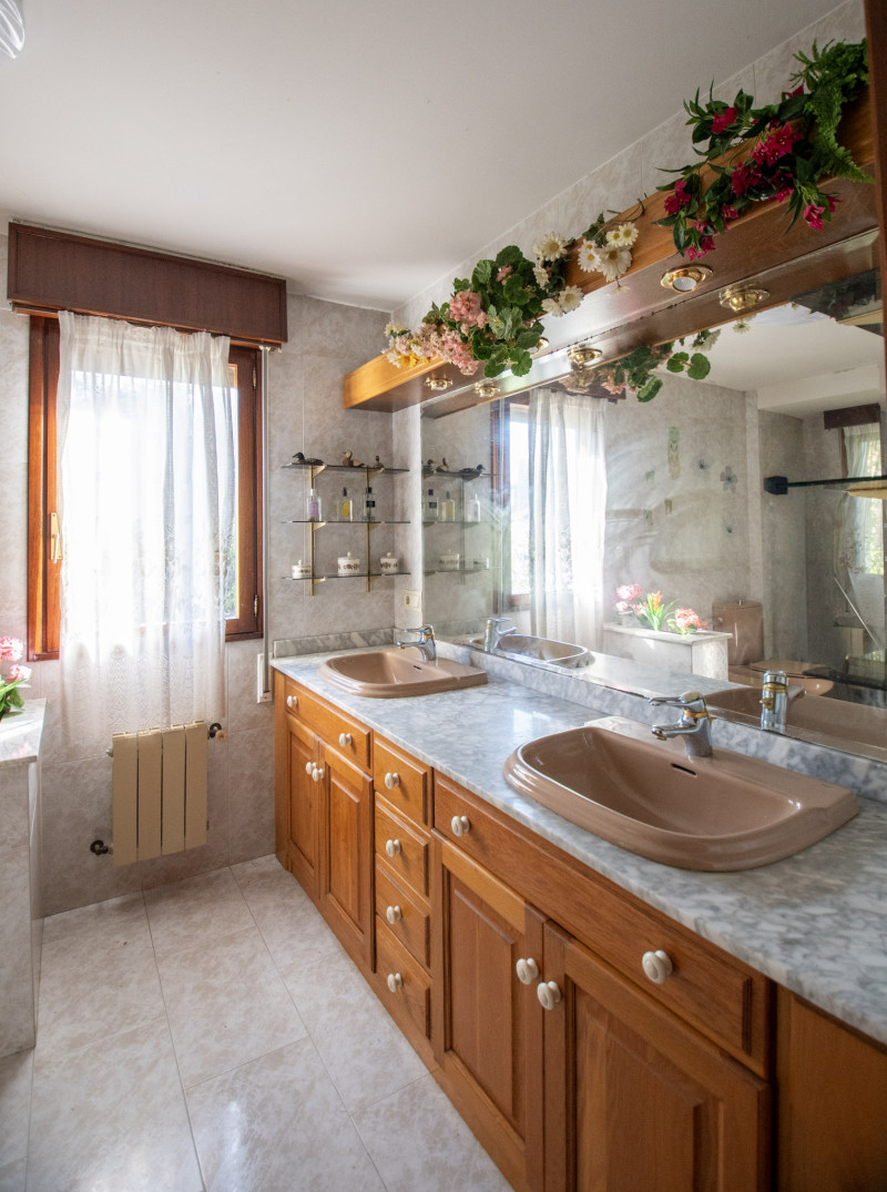 Venta de casa independiente en el centro del casco urbano de Villaviciosa-Asturias