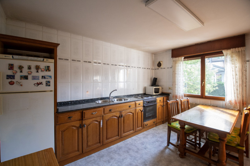 Venta de casa independiente en el centro del casco urbano de Villaviciosa-Asturias