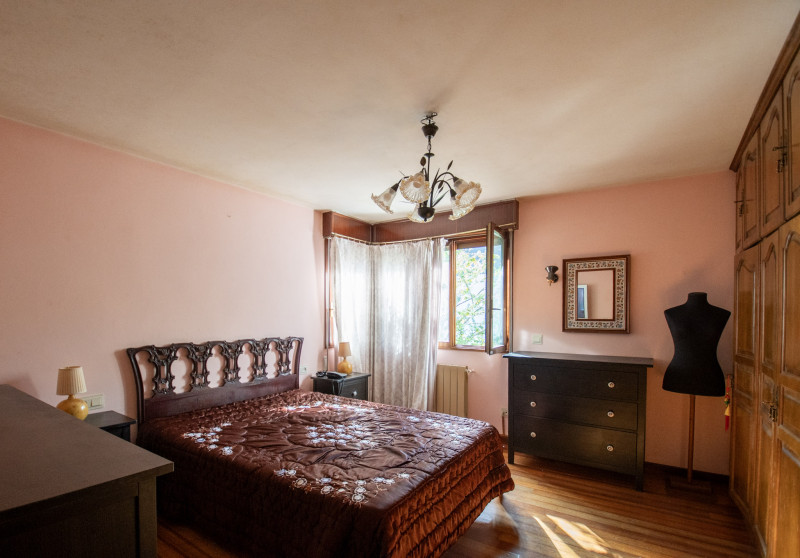 Venta de casa independiente en el centro del casco urbano de Villaviciosa-Asturias
