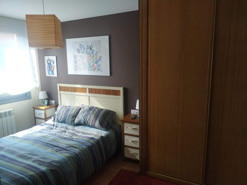 Venta de piso de tres dormitorios en Villaviciosa, Asturias-