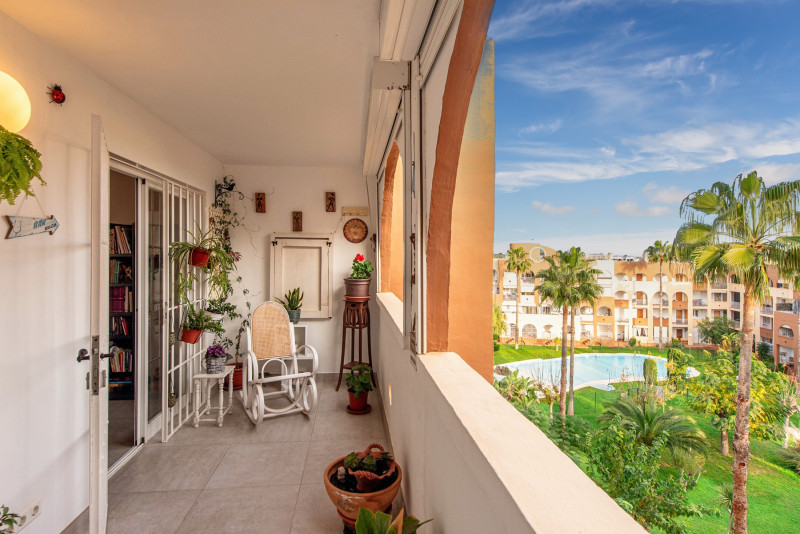 <p>Fully Renovated Penthouse with Private Rooftop Terrace and Sea Views in Santa Eulalia</p>