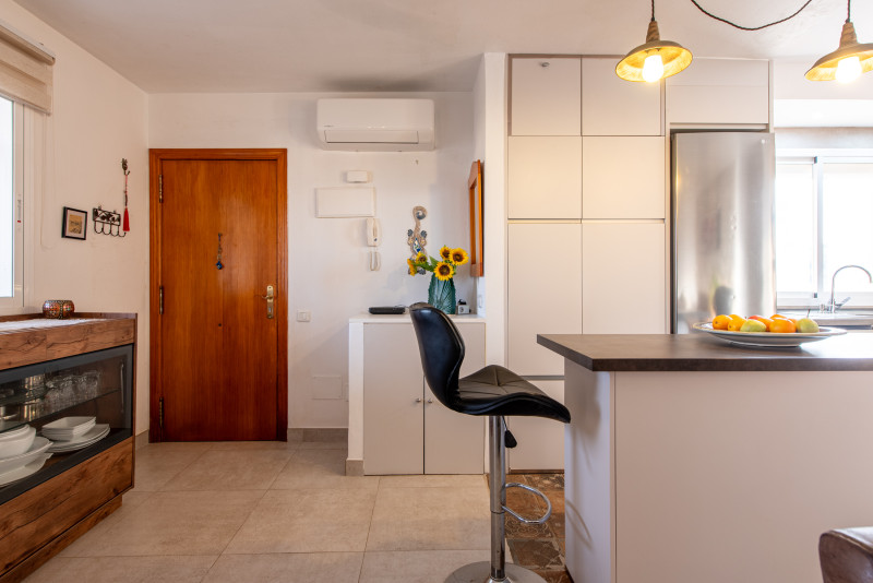 <p>Fully Renovated Penthouse with Private Rooftop Terrace and Sea Views in Santa Eulalia</p>