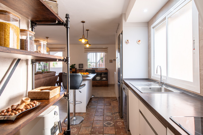 <p>Fully Renovated Penthouse with Private Rooftop Terrace and Sea Views in Santa Eulalia</p>