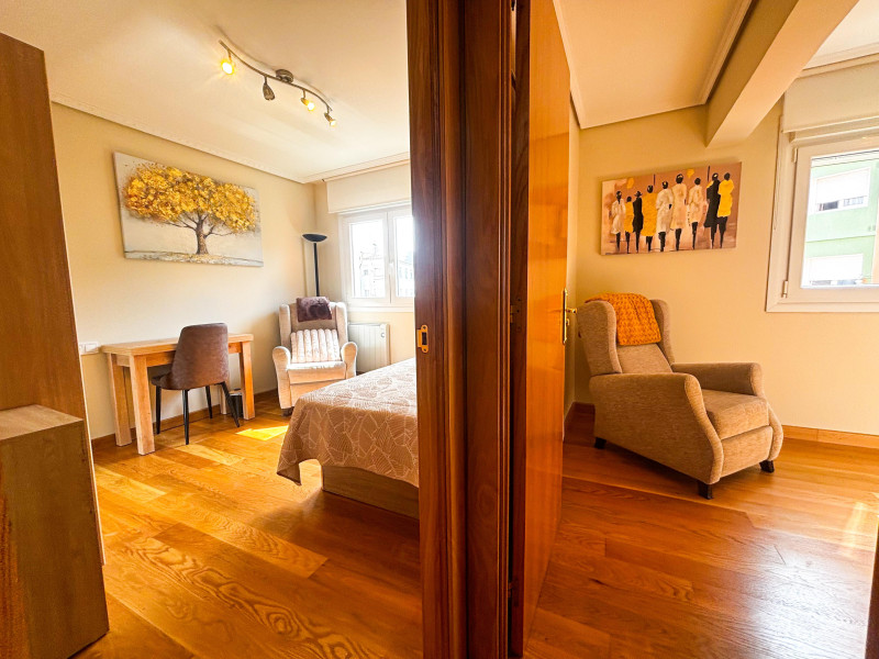 SE VENDE PISO DE 3 DORMITORIOS EN COLINDRES