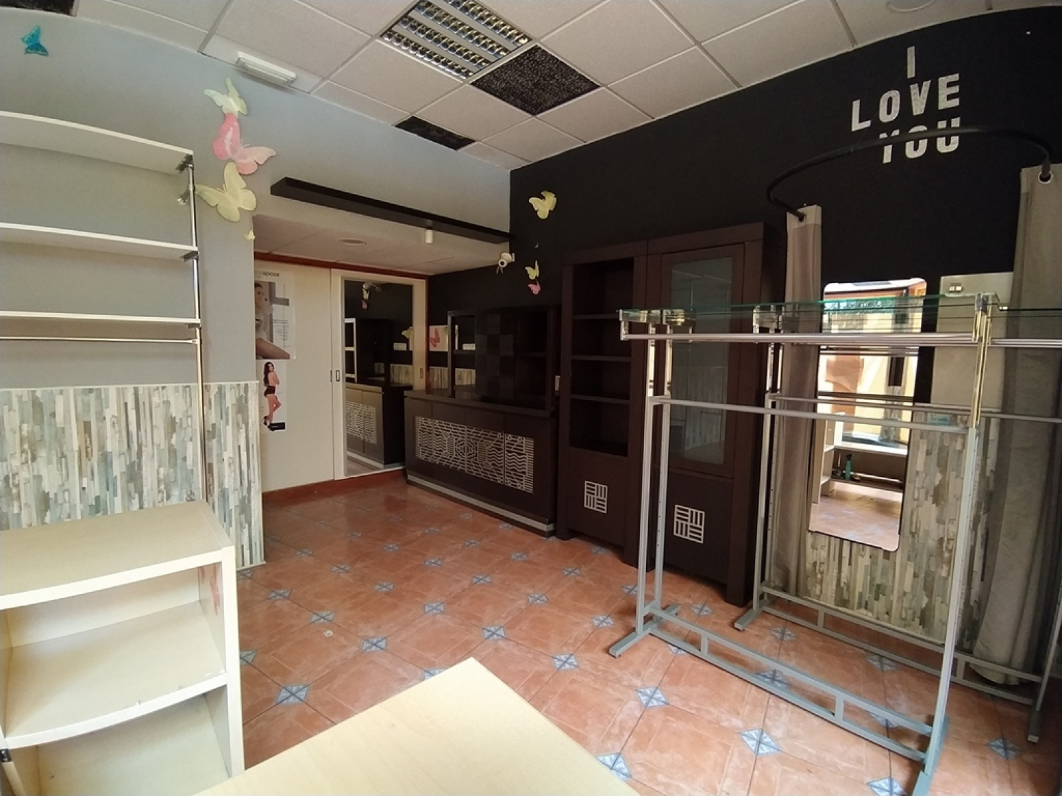 Locales-Alquiler-AvilÃ©s-2355933-Foto-2