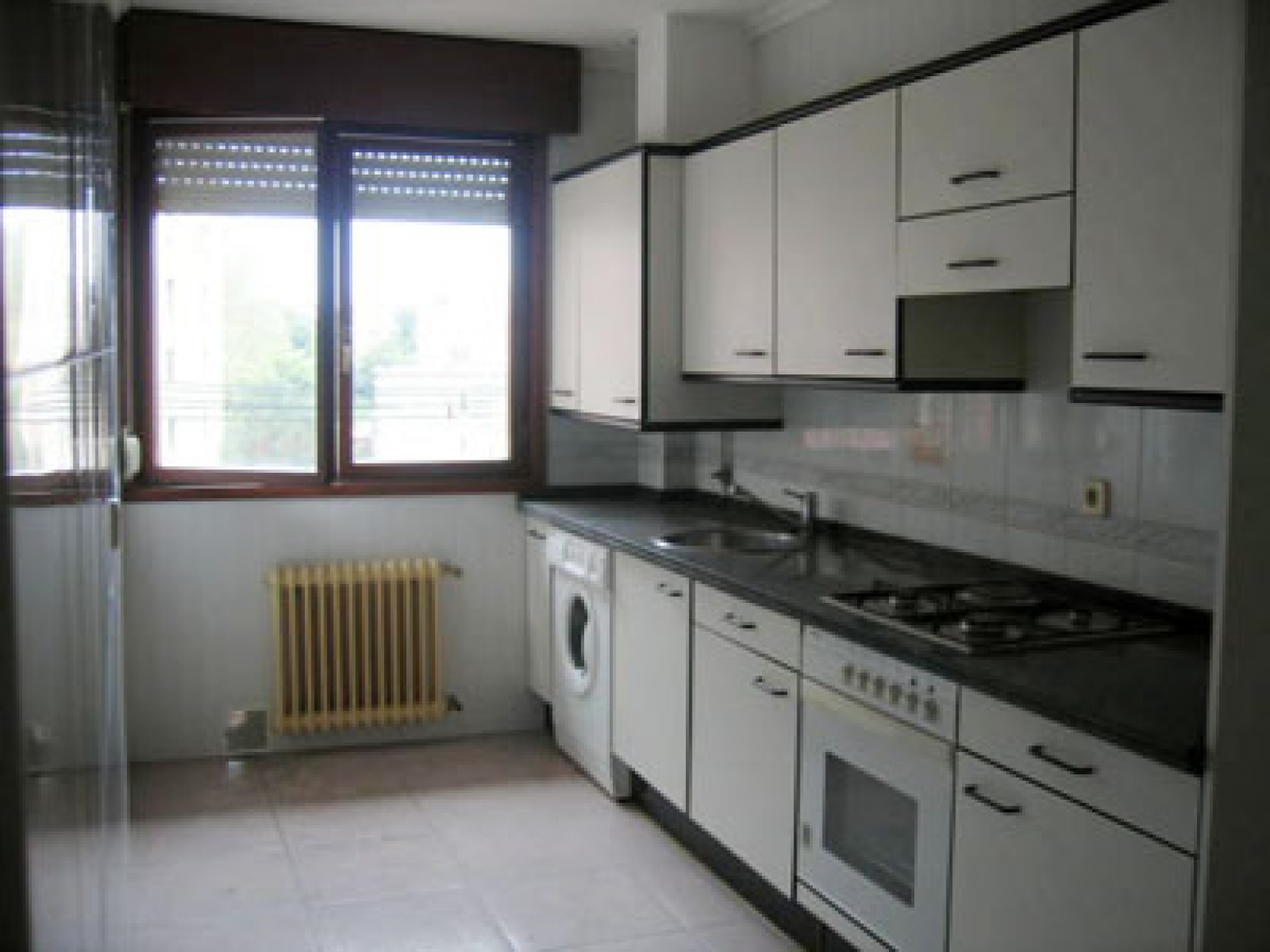 Pisos-Venta-AvilÃ©s-585695-Foto-1