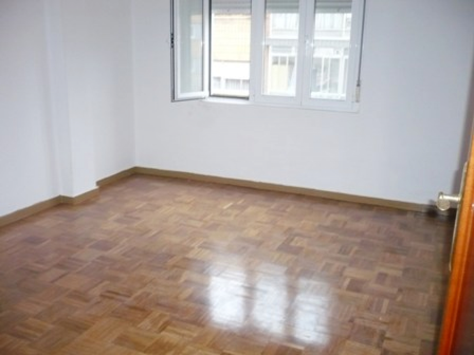 Pisos-Venta-AvilÃ©s-586365-Foto-3