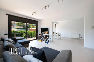 Casas o chalets-Venta-Castelldefels-2220229-Foto-10-Carrousel