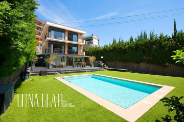 Casas o chalets-Venta-Castelldefels-2220229-Foto-45-Carrousel