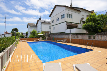 Casas o chalets-Venta-Castelldefels-2347824-Foto-1-Carrousel