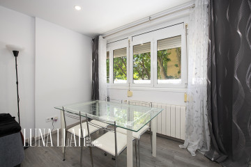Pisos-Venta-Sant Boi de Llobregat-2348002-Foto-3-Carrousel